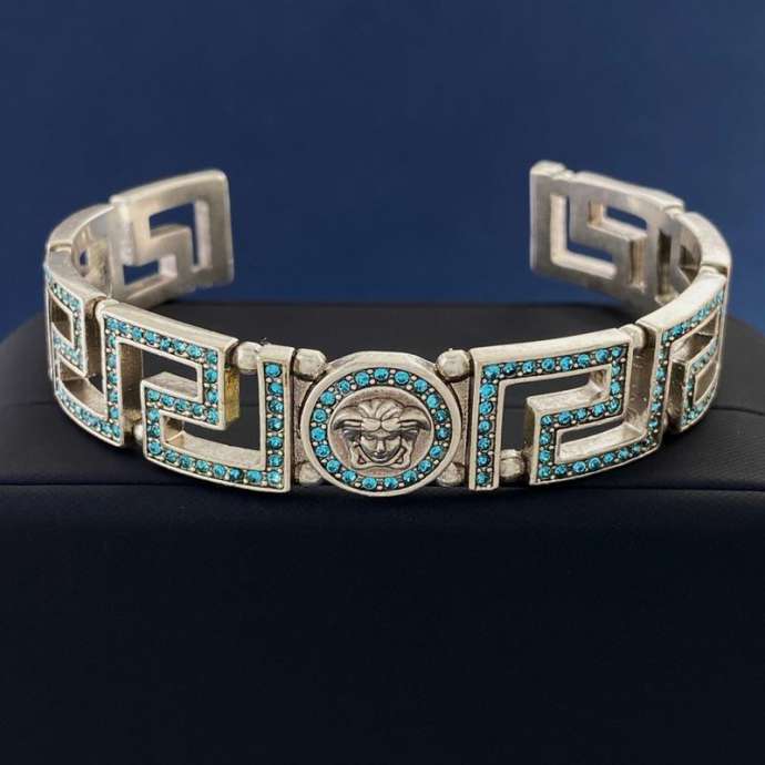 Picture of Versace Bracelet _SKUVersacebracelet07cly10516672